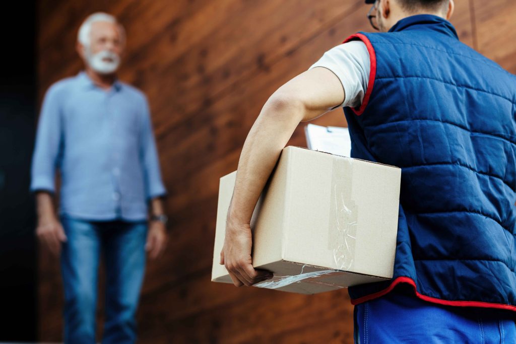 Distribución, reparto y recogida de productos alimenticios a domicilio